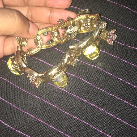 Gold Betsy Johnson bracelet - Picture 3 of 3